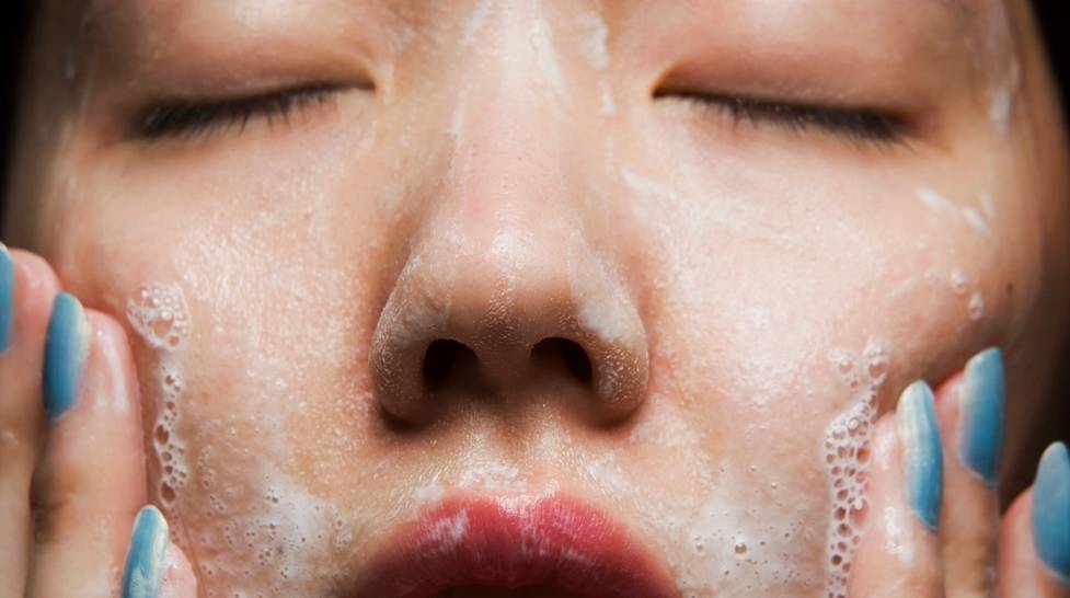 What is Meant By "Skin Flooding" ? - Benefits, Techniques, and More